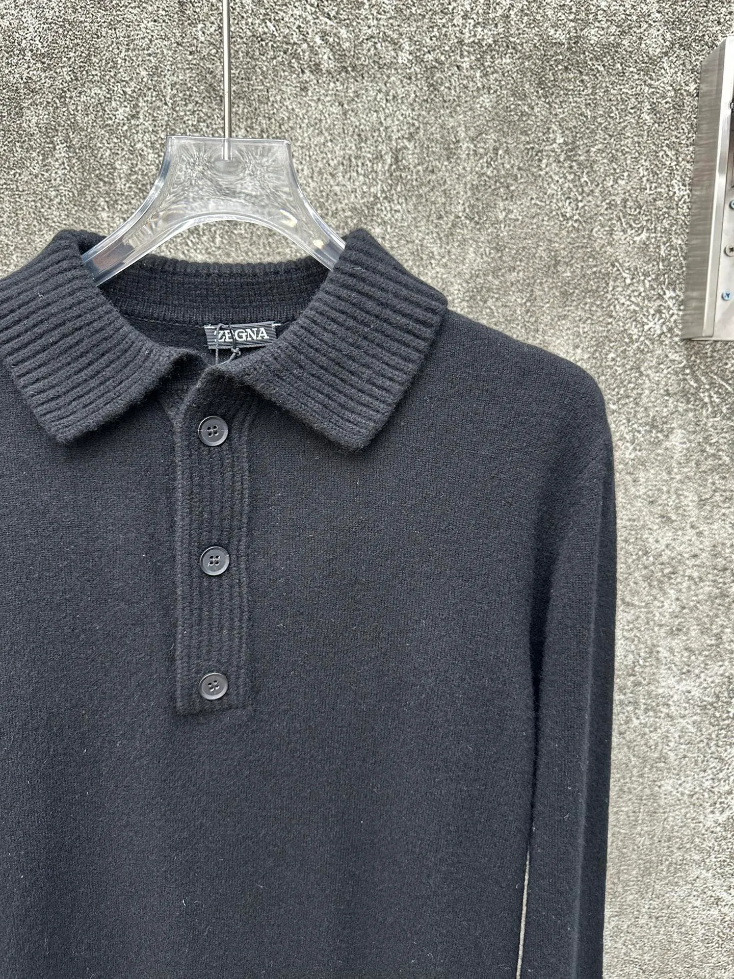 ZEGNA Yellow Classic ， 。 ， ， 。 ， 。 Authentic， 。 ， Versatile。 Size：S M L XL